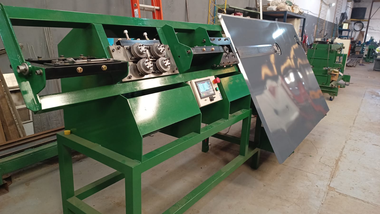 Curvadora CNC
